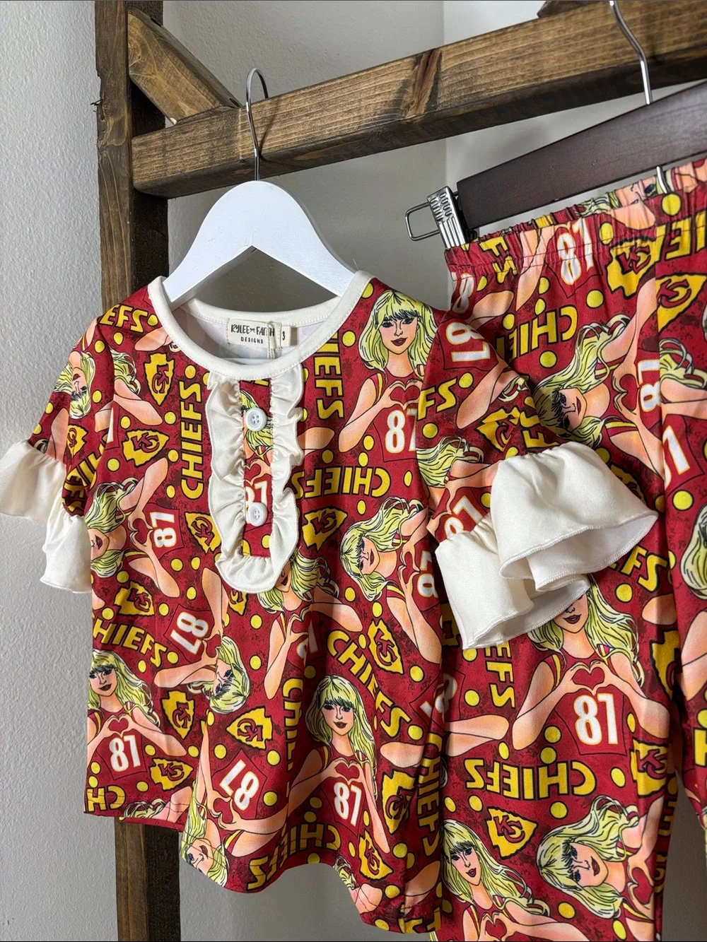 Taylor Swift Red Chiefs Graphic Set with Cream Ruffle Trim Size 3